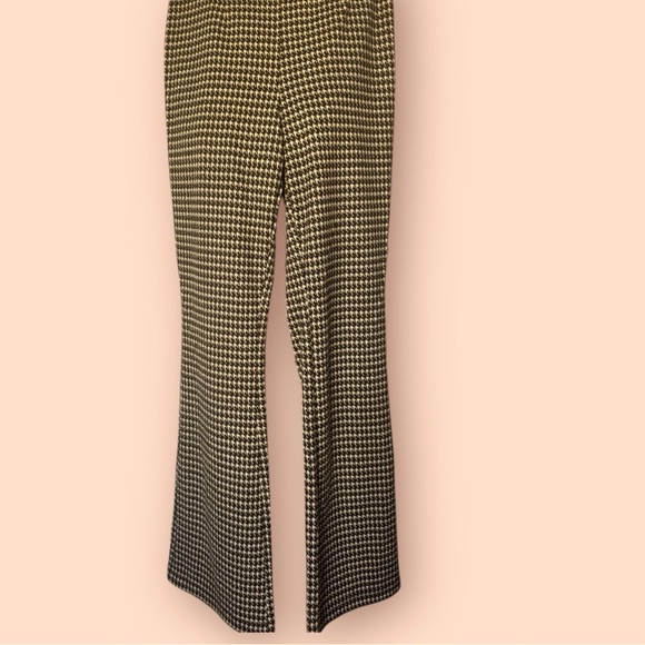 Sanctuary "Filmore" flare with houndstooth pattern. No tag, never worn. - Picture 4 of 5